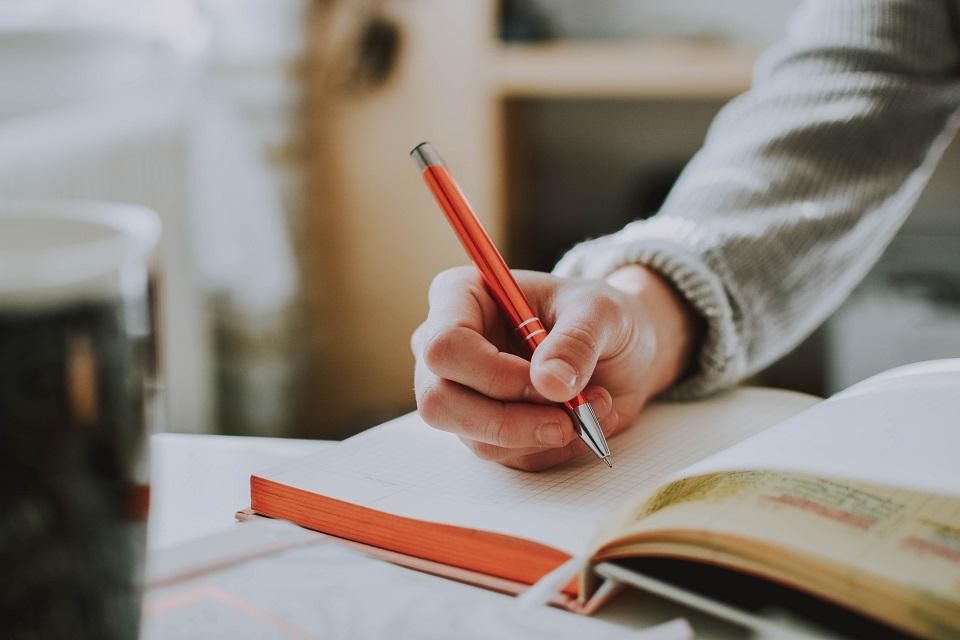 Writing-la-mot-ki-nang-quan-trong-trong-bai-thi-IELTS
